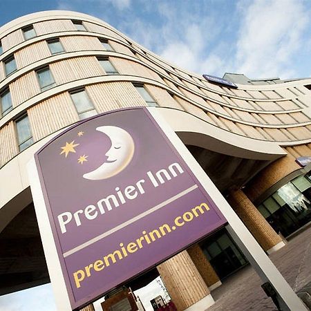 Premier Inn Belfast Titanic Quarter Exterior photo